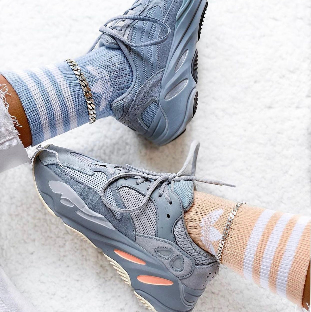 Yeezy Boost 700 Blxshpfr