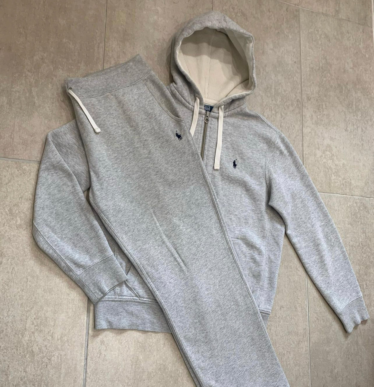 Ensemble ralph 2025 lauren gris