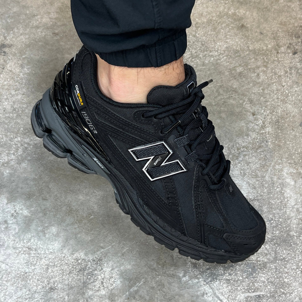 New Balance 1906R