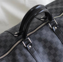 Load image into Gallery viewer, Louis Vuitton travel bag
