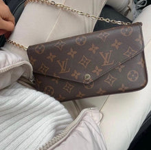 Load image into Gallery viewer, Pochette Louis Vuitton Félicie
