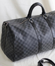 Load image into Gallery viewer, Louis Vuitton travel bag
