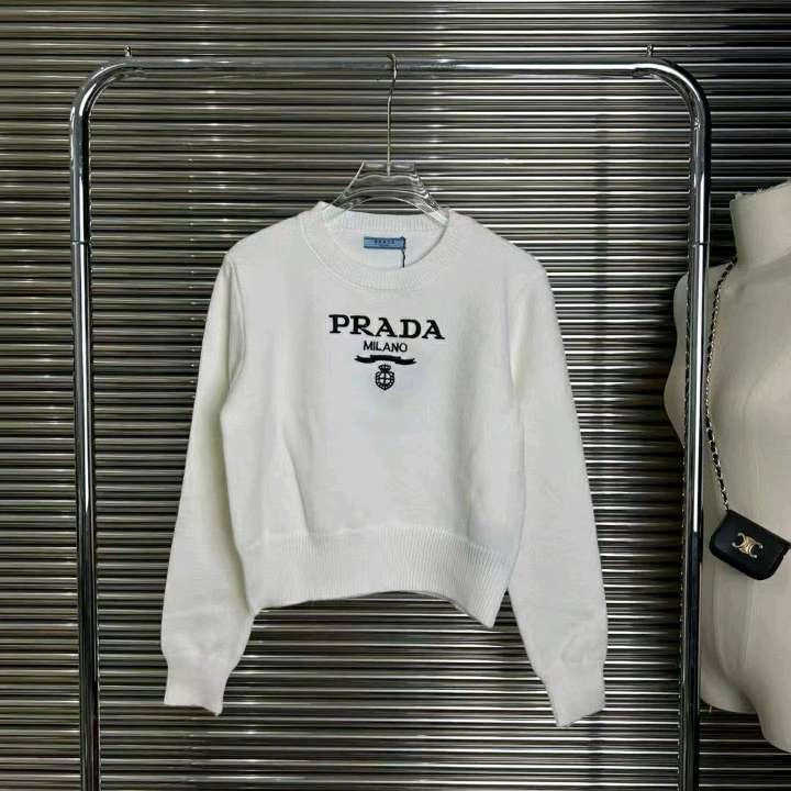 Pull Prada