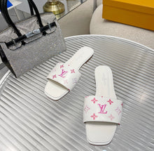 Load image into Gallery viewer, Louis Vuitton mules
