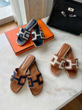 Load image into Gallery viewer, Hermès Oran Denim Mules
