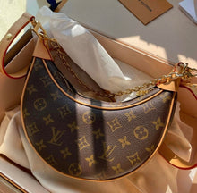 Load image into Gallery viewer, Louis Vuitton Loop Bag
