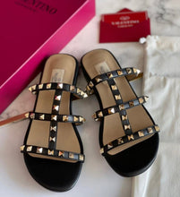 Load image into Gallery viewer, Valentino sandals
