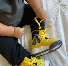 Load image into Gallery viewer, Air Jordan 4 Kids
