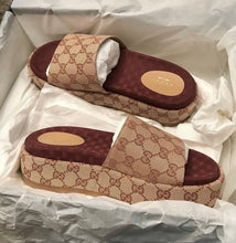 Charger l&#39;image dans la galerie, Mules à plateforme Gucci
