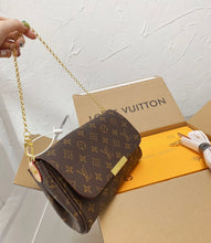 Load image into Gallery viewer, Louis Vuitton clutch
