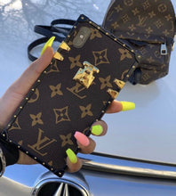 Load image into Gallery viewer, Case x Louis Vuitton
