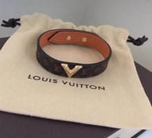 Load image into Gallery viewer, Louis Vuitton bracelet
