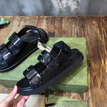 Load image into Gallery viewer, Gucci sandals
