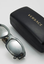 Load image into Gallery viewer, Versace sunglasses
