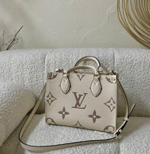 Load image into Gallery viewer, Louis Vuitton Onthego PM tote bag
