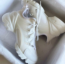Load image into Gallery viewer, Dior D Connect Sneakers
