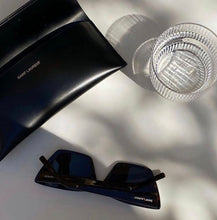 Charger l&#39;image dans la galerie, Lunettes de soleil Yves Saint Laurent
