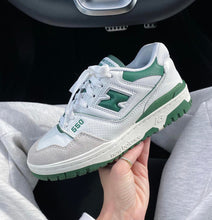 Load image into Gallery viewer, New Balance 550
