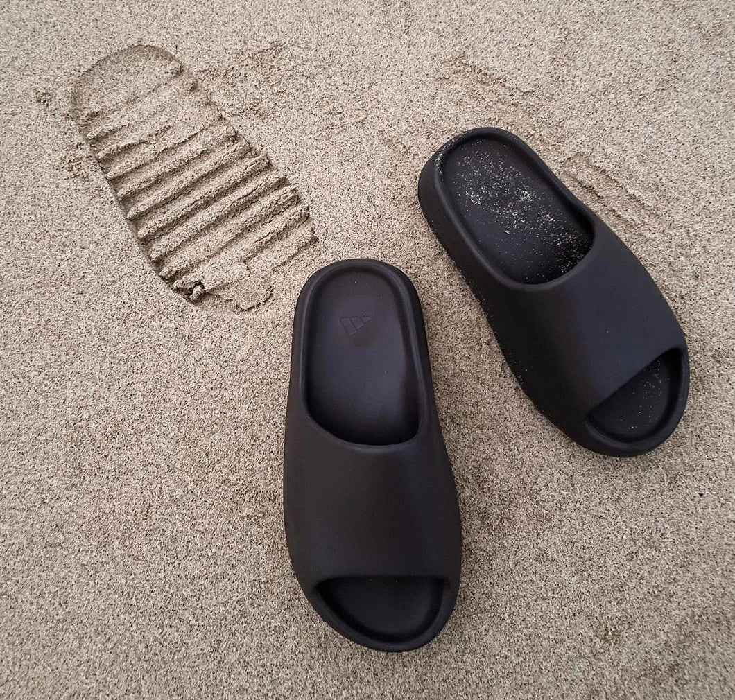 Yeezy Slide Black