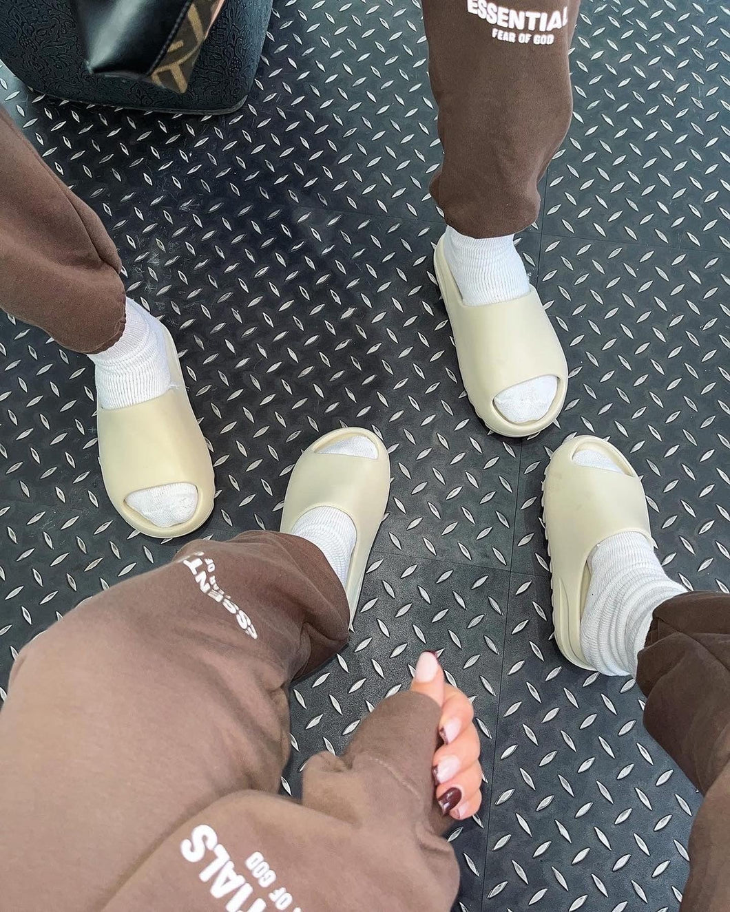 Yeezy Slide Bone