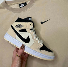 Load image into Gallery viewer, Air Jordan 1
