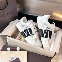 Load image into Gallery viewer, Valentino sneakers
