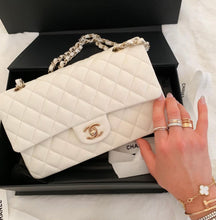 Load image into Gallery viewer, Chanel Timeless bag
