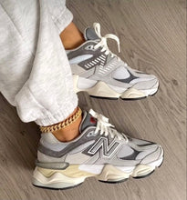 Load image into Gallery viewer, New Balance 9060
