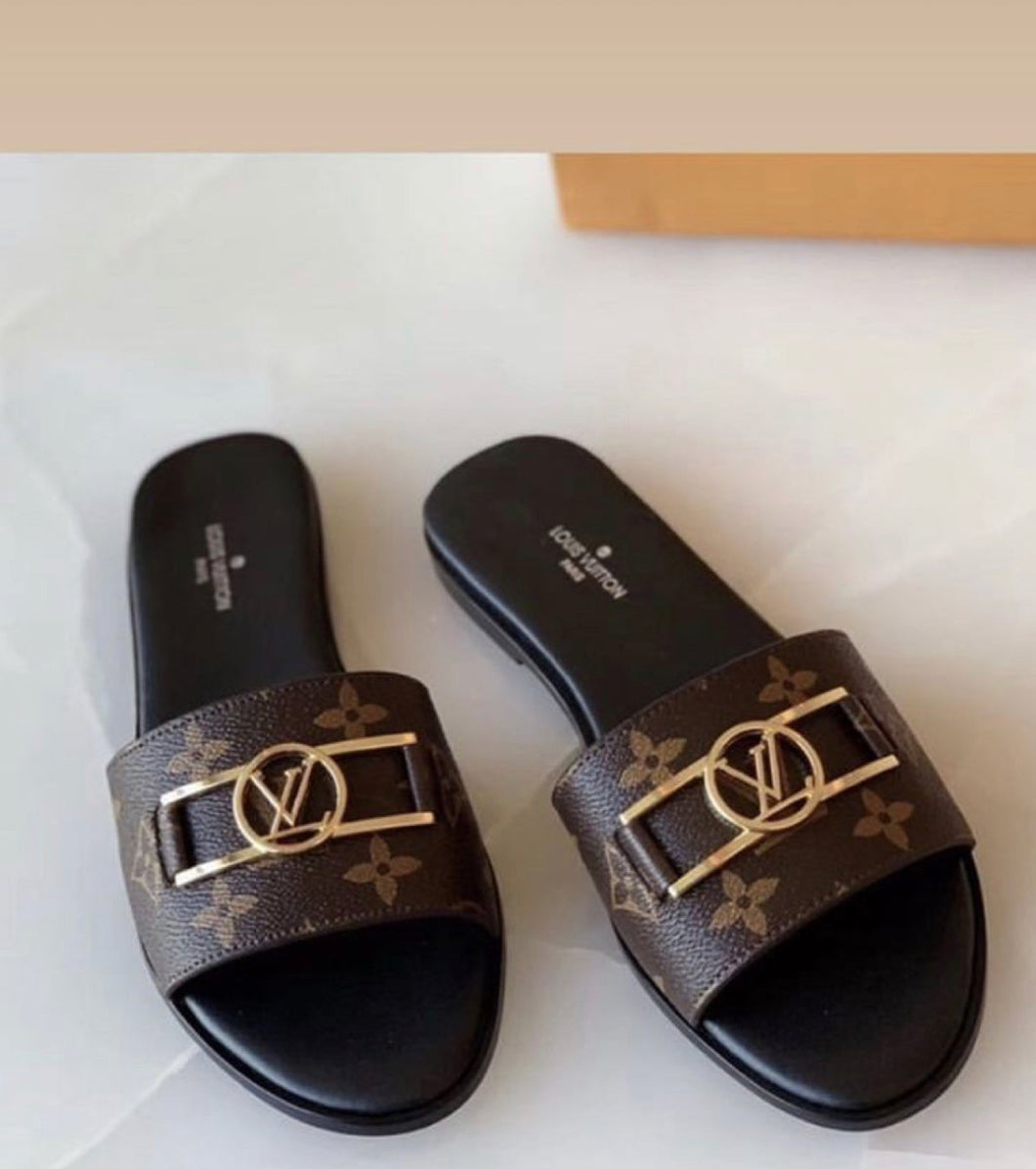 Mules Louis Vuitton