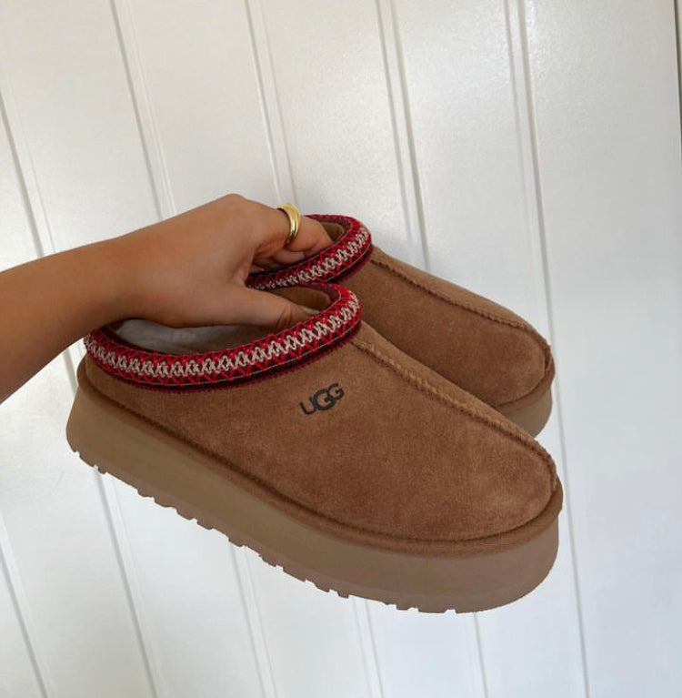 UGG Tazz slippers