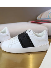 Load image into Gallery viewer, Valentino sneakers
