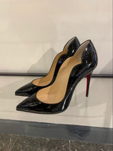 Load image into Gallery viewer, Louboutin heels
