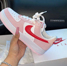 Load image into Gallery viewer, Air Force 1 “Valentine´s Day”
