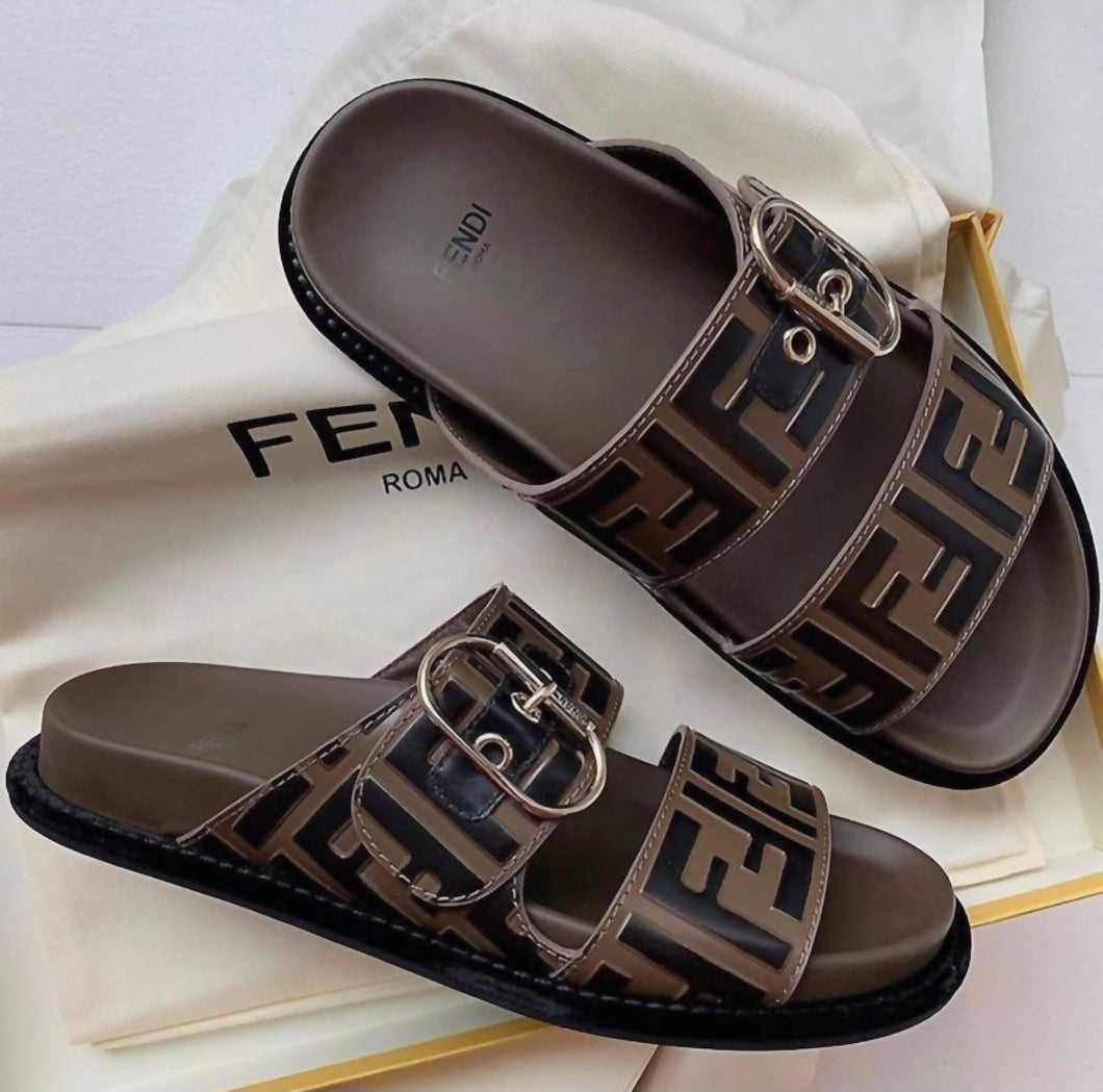 Sandales Fendi