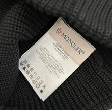 Load image into Gallery viewer, Moncler beanie
