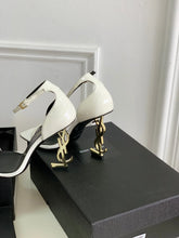 Charger l&#39;image dans la galerie, Talons Yves Saint Laurent
