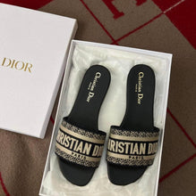 Charger l&#39;image dans la galerie, Claquettes Dior
