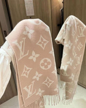 Load image into Gallery viewer, Louis Vuitton scarf
